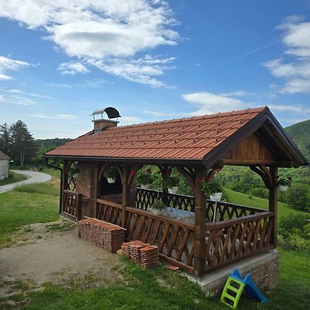 Kod Slaveka Apartment Kostanjevac Екстериор снимка